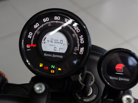 2026 Royal Enfield Hunter, красный, 439000 рублей - вид 8