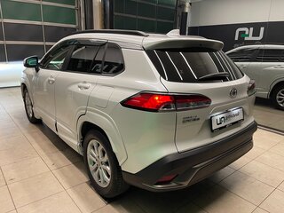 2023 Toyota Corolla Cross I, белый, 2890000 рублей, вид 4