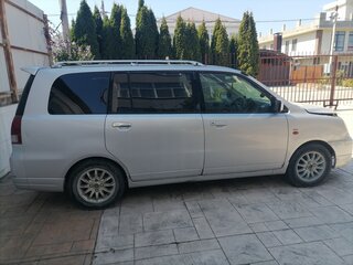 2001 Mitsubishi Dion I, серый, 300000 рублей, вид 4
