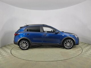 2021 Kia Rio X IV Рестайлинг, синий, 1515000 рублей, вид 4
