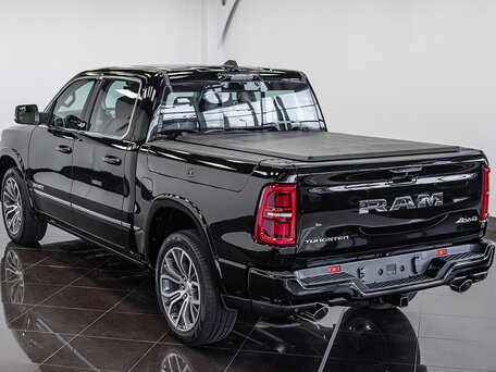 2026 Ram 1500 Crew Cab V Рестайлинг, чёрный, 10290000 рублей, вид 4