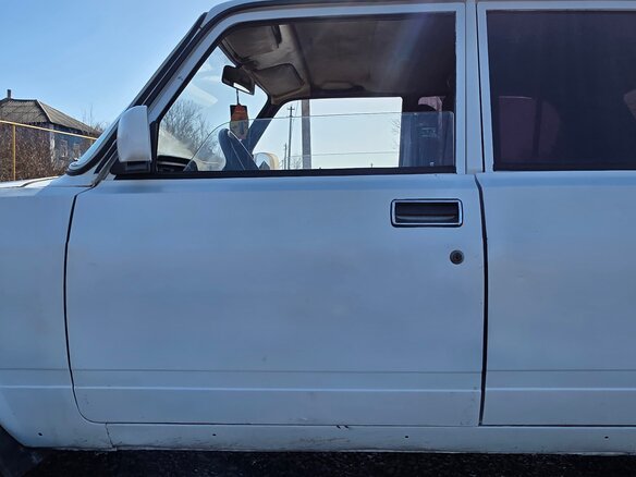 1997 Lada (ВАЗ) 2105, белый, 95000 рублей - вид 19