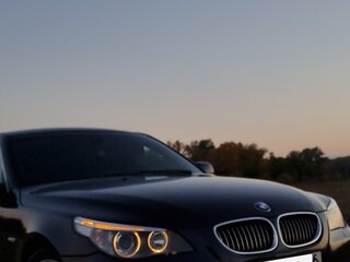 2006 BMW 5 серии 525i V (E60/E61), чёрный, 990000 рублей, вид 2