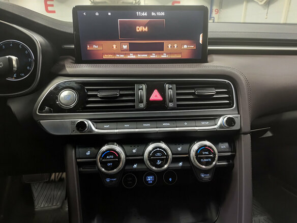 2021 Genesis G70 I Рестайлинг, серый, 3680000 рублей - вид 19