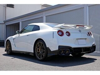 2025 Nissan GT-R I Рестайлинг 4, белый, 21000000 рублей, вид 5