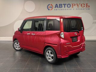 2018 Toyota Roomy I, красный, 899000 рублей, вид 2