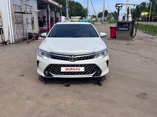 2016 Toyota Camry VII (XV50) Рестайлинг, белый, 2068000 рублей, вид 1