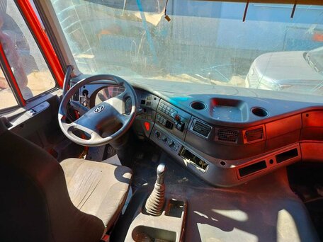 2022 IVECO-Hongyan 8x4 (CQ3406), красный, 1028925 рублей, вид 5