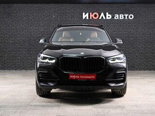 2020 BMW X5 25d IV (G05/G18), чёрный, 4390000 рублей, вид 2