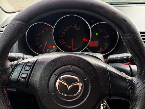 2006 Mazda 3 I (BK) Рестайлинг, красный, 400000 рублей - вид 8