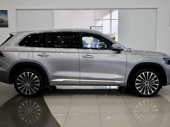 2026 Geely Monjaro I Рестайлинг, серебристый, 4954990 рублей - вид 9