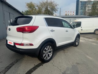 2015 Kia Sportage III Рестайлинг, белый, 1530000 рублей, вид 4