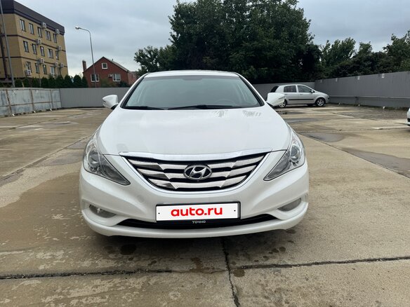 2011 Hyundai Sonata VI (YF), белый, 1250000 рублей - вид 1