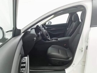 2024 Mazda 3 Axela IV (BP), белый, 2000000 рублей, вид 5