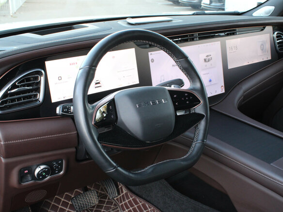 2023 Exeed VX I Рестайлинг, белый, 3038900 рублей - вид 6