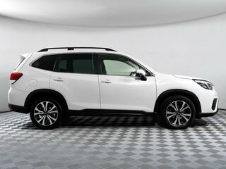 2020 Subaru Forester V, белый, 2630000 рублей, вид 4