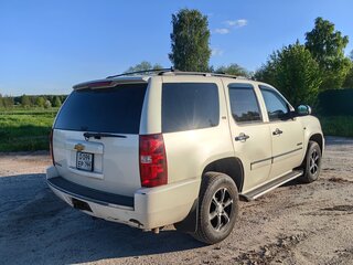 2012 Chevrolet Tahoe 6AT III, белый, 1800000 рублей, вид 5