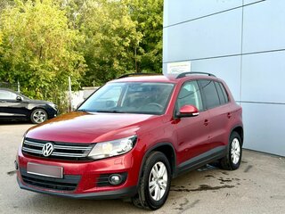 2014 Volkswagen Tiguan I Рестайлинг, красный, 692000 рублей, вид 1