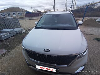 2020 Kia Carnival IV, белый, 3700000 рублей, вид 3