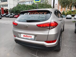 2016 Hyundai Tucson III, бежевый, 1900000 рублей, вид 2