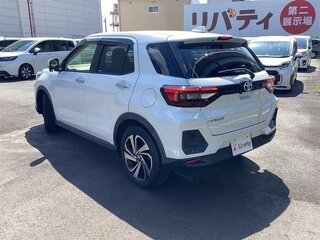 2022 Toyota Raize I, белый, 1280000 рублей, вид 5