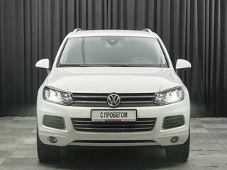 2013 Volkswagen Touareg II, белый, 2500000 рублей, вид 2