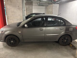 2010 Kia Rio II Рестайлинг, серебристый, 380000 рублей, вид 2