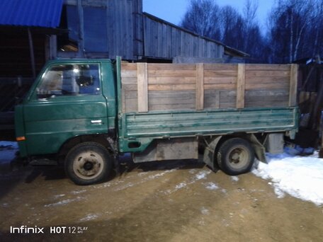 1985 Mazda Titan, зелёный, 1000000 рублей, вид 5