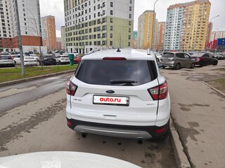 2017 Ford Kuga II Рестайлинг, белый, 1500000 рублей, вид 3