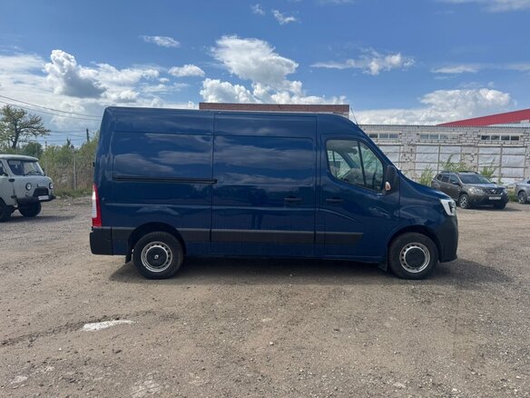 2021 Renault Master, синий, 3450000 рублей - вид 3