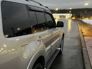 2011 Mitsubishi Pajero IV Рестайлинг 1, серебристый, 2500000 рублей, вид 3