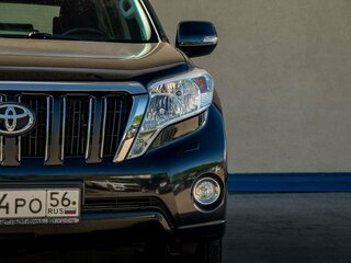 2015 Toyota Land Cruiser Prado 150 Series Рестайлинг 1, чёрный, 2999000 рублей, вид 4