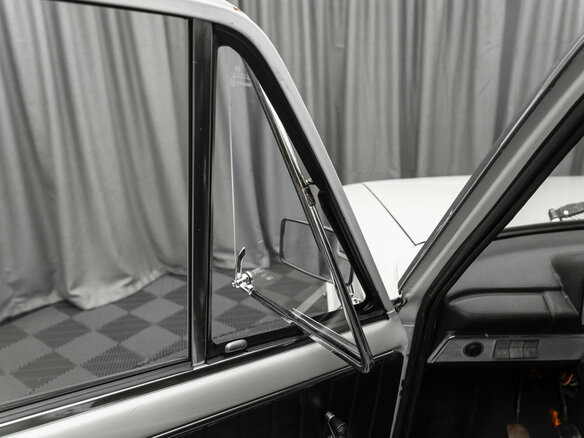 1976 Lada (ВАЗ) 2101, белый - вид 13