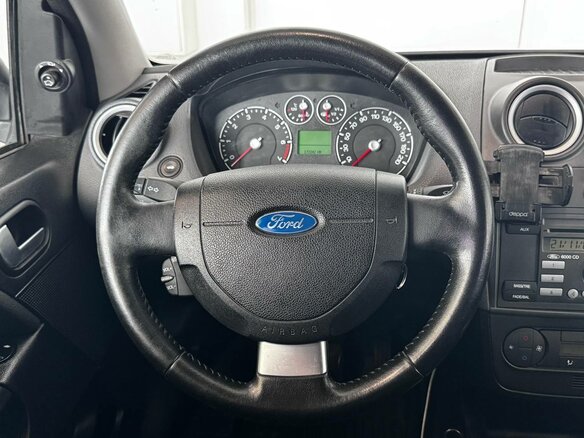 2006 Ford Fiesta Mk5, чёрный, 440000 рублей - вид 7