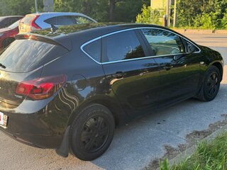 2010 Opel Astra J, чёрный, 400000 рублей, вид 5