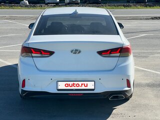 2019 Hyundai Sonata VII (LF) Рестайлинг, белый, 899000 рублей, вид 4