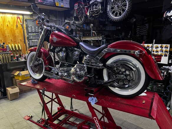 1994 Harley-Davidson Fat Boy, красный, 1700000 рублей - вид 5