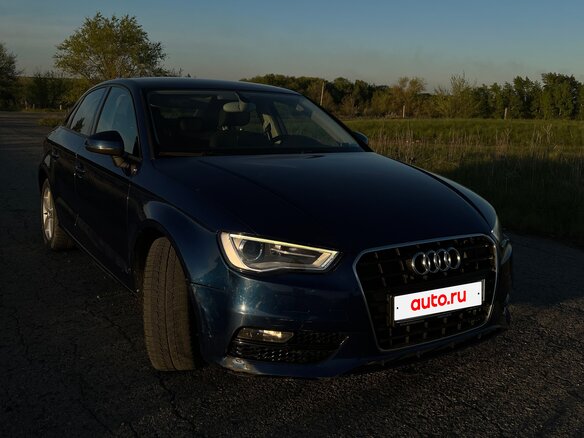 2014 Audi A3 III (8V), синий, 1100000 рублей - вид 2