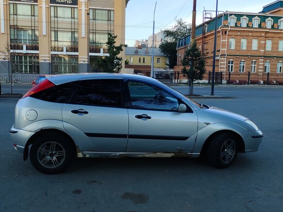 2004 Ford Focus I Рестайлинг, серебристый, 139000 рублей - вид 9