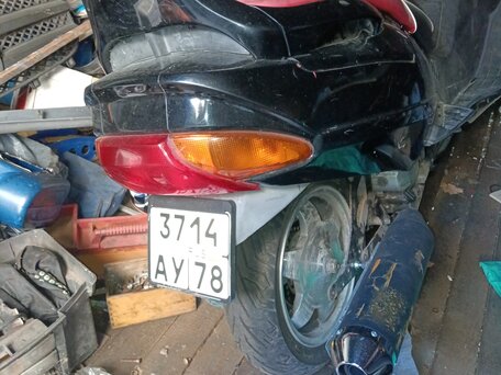 1998 Suzuki Burgman (SkyWave) 250, чёрный, 80000 рублей, вид 4