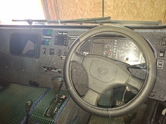 2000 Toyota Mega Cruiser, зелёный, 3500000 рублей - вид 8