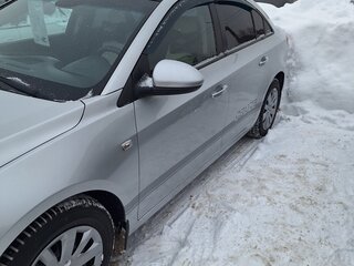 2010 Chevrolet Cruze I, серебристый, 700000 рублей, вид 3