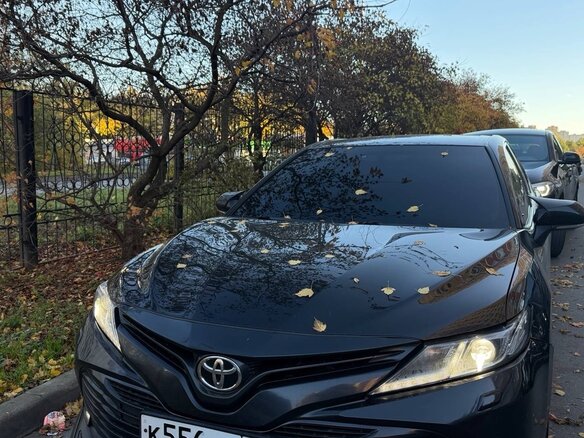 2019 Toyota Camry VIII (XV70), чёрный, 2300000 рублей - вид 4