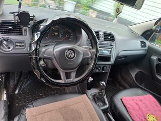 2016 Volkswagen Polo V Рестайлинг, белый, 475000 рублей, вид 4