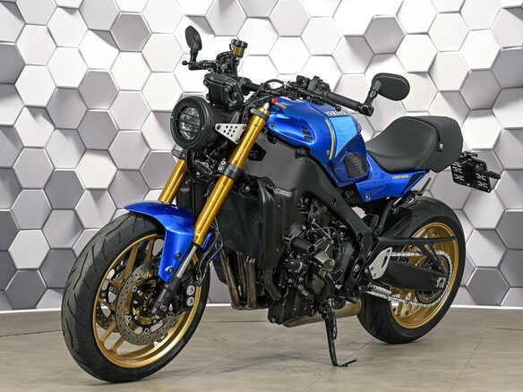 2022 Yamaha XSR900, синий, 999000 рублей - вид 1