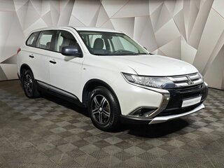 2018 Mitsubishi Outlander III Рестайлинг 2, белый, 1639000 рублей, вид 3
