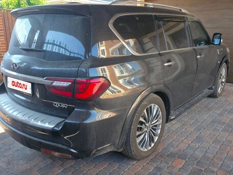 2019 Infiniti QX80 I Рестайлинг 2, чёрный, 4170000 рублей, вид 4