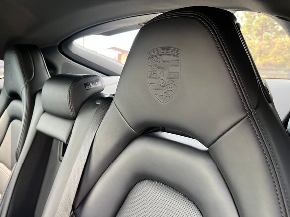 2020 Porsche Panamera II Рестайлинг, красный, 11594775 рублей - вид 23