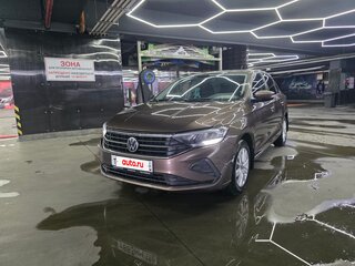 2020 Volkswagen Polo VI, коричневый, 1590000 рублей, вид 1