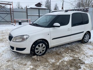 2010 Skoda Roomster I Рестайлинг, белый, 470000 рублей, вид 1
